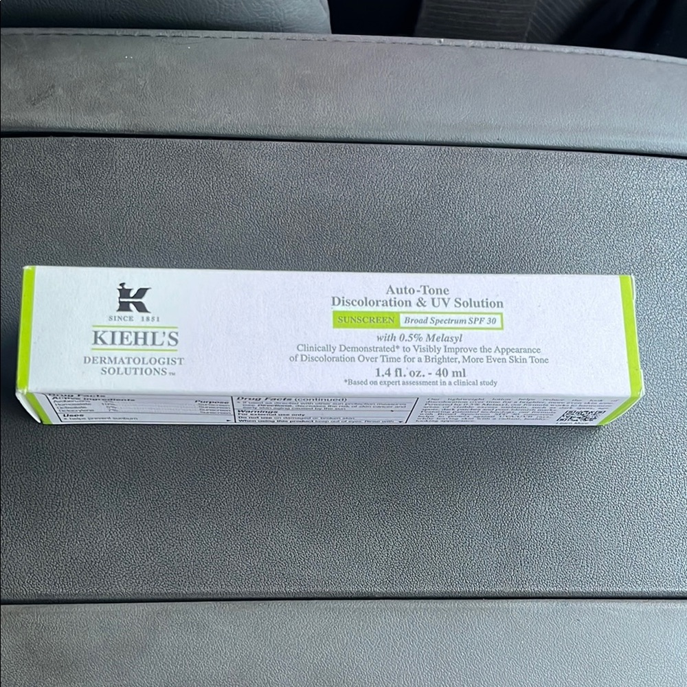 Kiehl's Auto-Tone UV Solution SPF 30